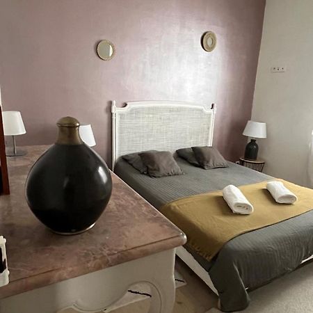 אנגלה Agreable Maison De Ville Avec Une Belle Terrasse מראה חיצוני תמונה