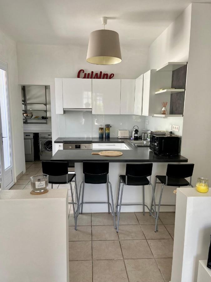 אנגלה Agreable Maison De Ville Avec Une Belle Terrasse מראה חיצוני תמונה