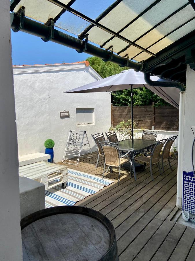 אנגלה Agreable Maison De Ville Avec Une Belle Terrasse מראה חיצוני תמונה