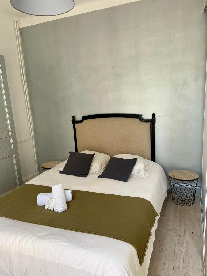 אנגלה Agreable Maison De Ville Avec Une Belle Terrasse מראה חיצוני תמונה