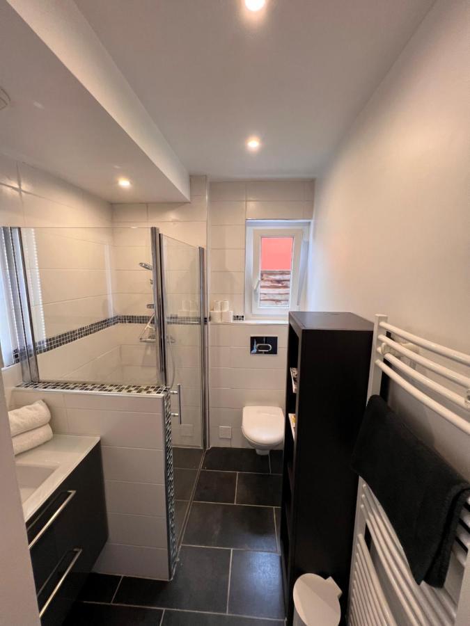 אנגלה Agreable Maison De Ville Avec Une Belle Terrasse מראה חיצוני תמונה